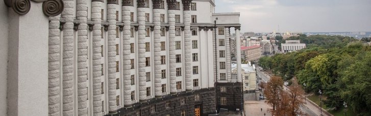 Сохранится ли "традиция каждое лето увольнять Шмыгаля", и кто может его заменить: прогноз нардепа