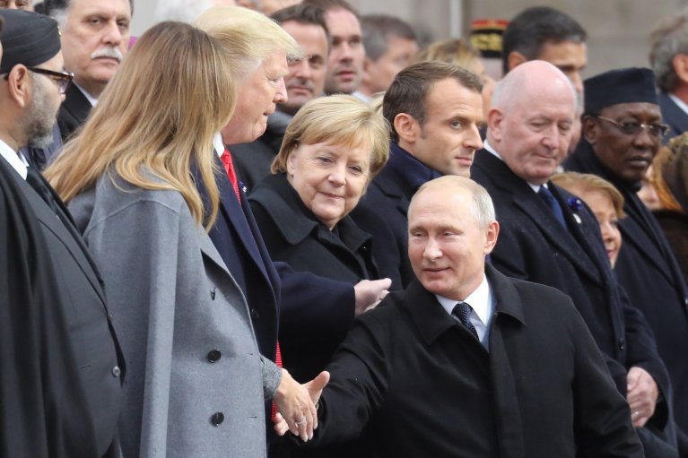 "Більше, ніж я сам": Трамп розповів, що Путіну подобається його дружина (ВІДЕО)