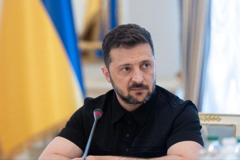 На сегодняшний день 695 тысяч российских военных на территории Украины, — Зеленский