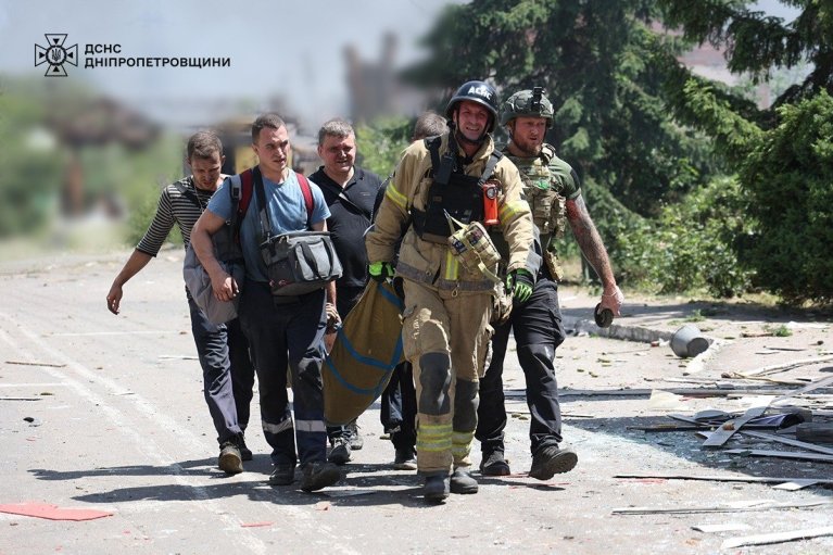 Удар по Днепру: количество жертв возросло до 17, раненых более 200