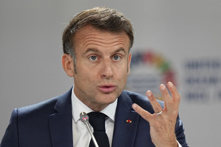 Макрон назвав "найбільшою помилкою" зміну режима в Ірані військовим шляхом