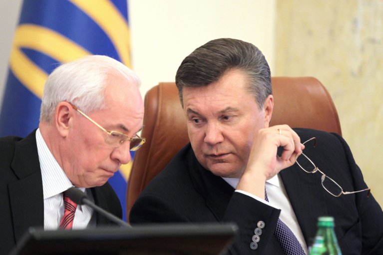 Українського прем'єра-втікача Азарова зробили академіком у Росії
